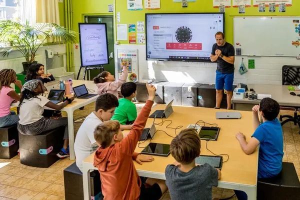 Classroom 15x